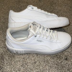 Puma Sneakers